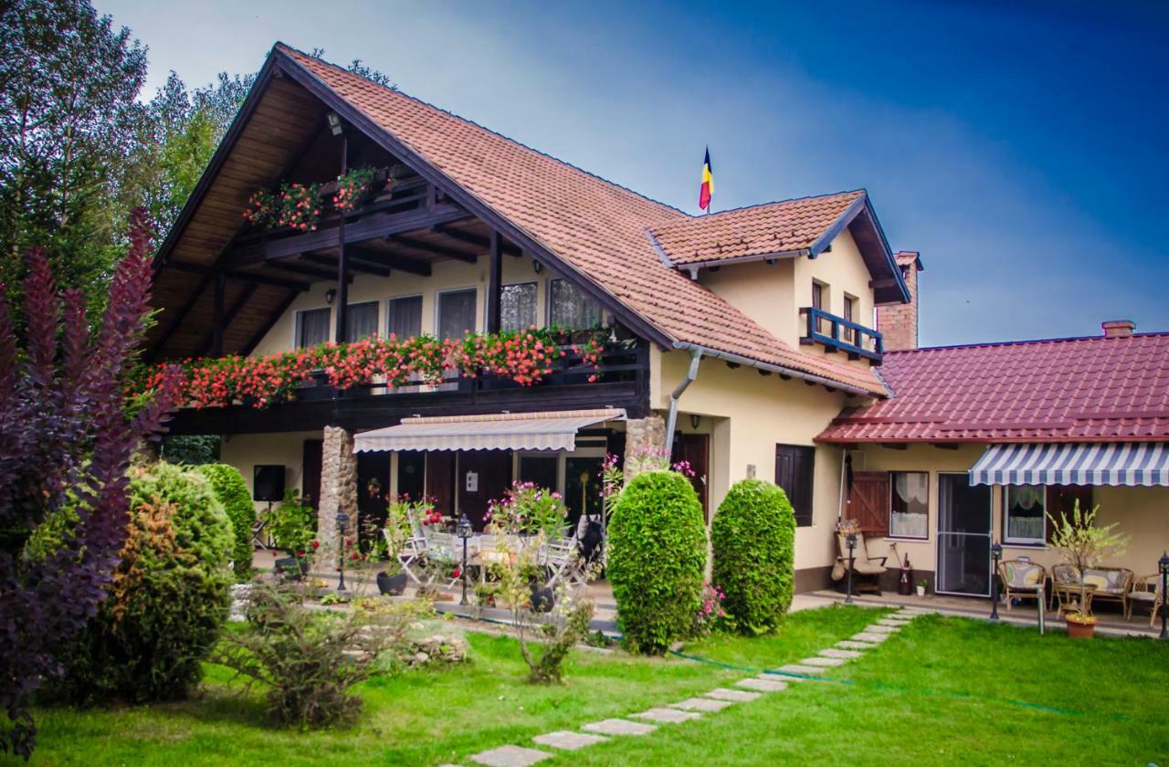 Villa Casa Csiki Rîşnov Exterior foto