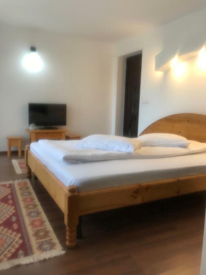 Villa Casa Csiki Rîşnov Exterior foto