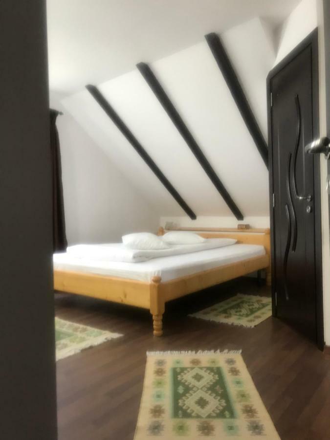 Villa Casa Csiki Rîşnov Exterior foto